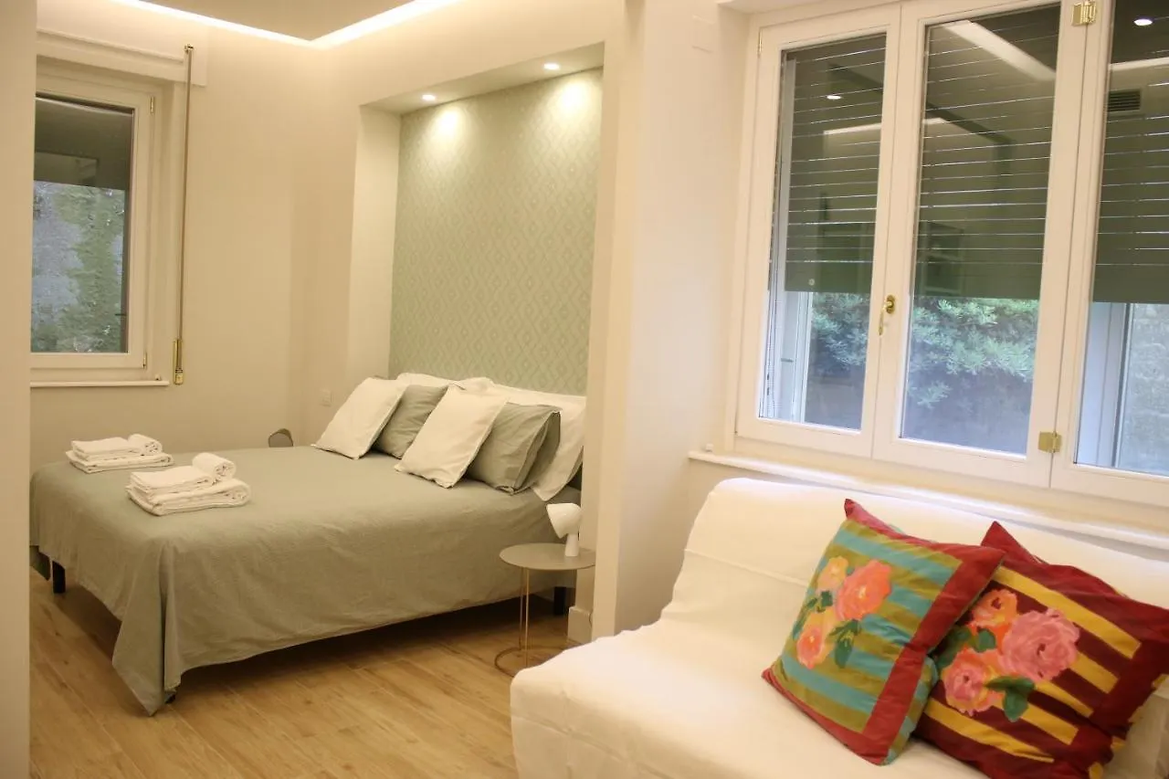 La Casa Nel Parco Bed & Breakfast Naples